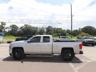 Chevrolet Silverado 1500 2017 4x2 LT Doble Cabina 4 puertas Caja Corta de 6.5 pies