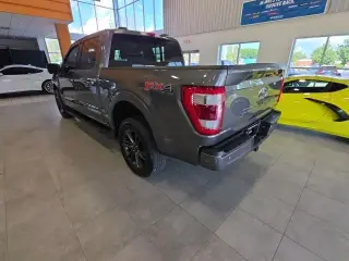 Ford F-150 2022 4x4 Lariat 4dr SuperCrew 5.5 ft. SB
