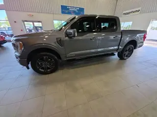 Ford F-150 2022 4x4 Lariat 4dr SuperCrew 5.5 ft. SB
