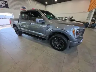 Ford F-150 2022 4x4 Lariat 4dr SuperCrew 5.5 ft. SB