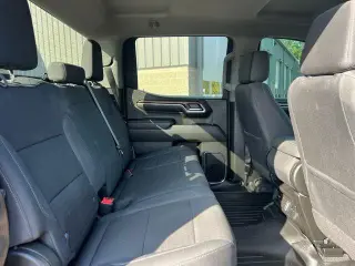 Chevrolet Silverado 1500 2024 4x4 LT 4 puertas Crew Cab Caja Estándar de 5.8 pies con 2FL