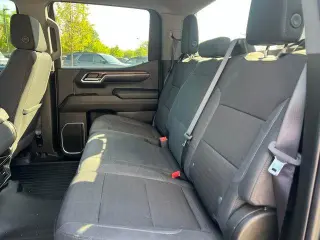 Chevrolet Silverado 1500 2024 4x4 LT 4 puertas Crew Cab Caja Estándar de 5.8 pies con 2FL