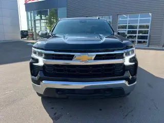 Chevrolet Silverado 1500 2024 4x4 LT 4 puertas Crew Cab Caja Estándar de 5.8 pies con 2FL