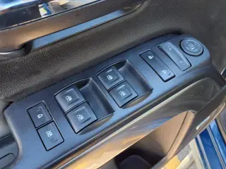 Chevrolet Silverado 1500 2015 4x4 LT Cabina Doble de 4 puertas y caja corta de 5.8 pies