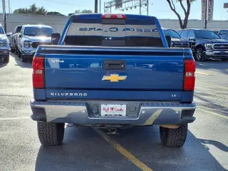 Chevrolet Silverado 1500 2015 4x4 LT Cabina Doble de 4 puertas y caja corta de 5.8 pies