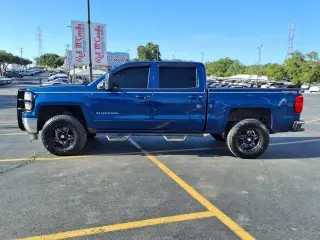 Chevrolet Silverado 1500 2015 4x4 LT Cabina Doble de 4 puertas y caja corta de 5.8 pies