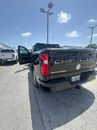 Chevrolet Silverado 1500 2021 4x2 Custom 4 puertas Crew Cab Caja Corta de 5.8 pies