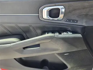 Kia Sorento 2025 AWD X-Line SX SUV de 4 puertas