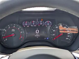Chevrolet Camaro 2023 SS Cupé de 2 puertas con 1SS