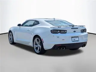 Chevrolet Camaro 2023 SS Cupé de 2 puertas con 1SS