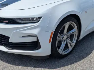 Chevrolet Camaro 2023 SS Cupé de 2 puertas con 1SS