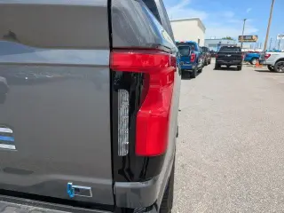 Ford F-150 Lightning 2024 AWD XLT 4 puertas SuperCrew caja corta de 5.5 pies