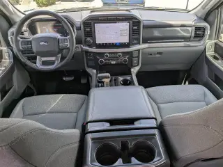 Ford F-150 Lightning 2024 AWD XLT 4 puertas SuperCrew caja corta de 5.5 pies