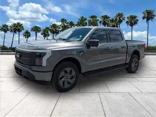 Ford F-150 Lightning 2024 AWD XLT 4 puertas SuperCrew caja corta de 5.5 pies