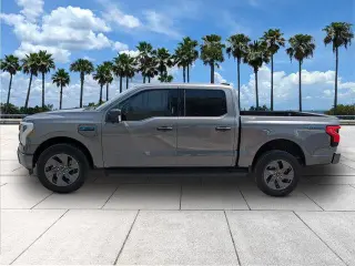 Ford F-150 Lightning 2024 AWD XLT 4 puertas SuperCrew caja corta de 5.5 pies