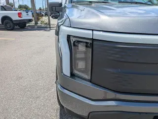 Ford F-150 Lightning 2024 AWD XLT 4 puertas SuperCrew caja corta de 5.5 pies