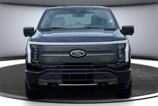 Ford F-150 Lightning 2023 AWD XLT 4 puertas SuperCrew caja corta de 5.5 pies