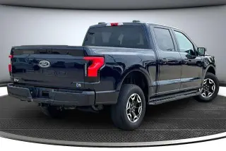 Ford F-150 Lightning 2023 AWD XLT 4 puertas SuperCrew caja corta de 5.5 pies