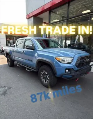 Toyota Tacoma 2019 4x4 TRD Off-Road 4 puertas Double Cab batea de 6.1 pies