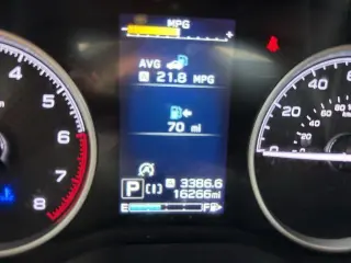 Subaru Forester 2023 AWD Premium Crossover de 4 puertas