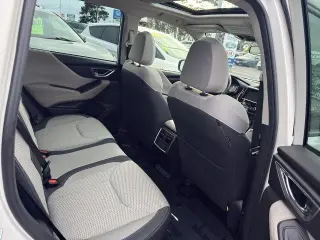 Subaru Forester 2023 AWD Premium Crossover de 4 puertas