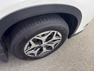 Subaru Forester 2023 AWD Premium Crossover de 4 puertas