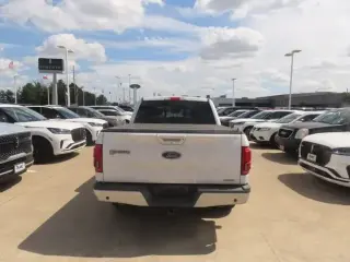 Ford F-150 2015 4x2 Lariat 4dr SuperCrew Caja Estándar de 5.5 pies
