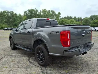 Ford Ranger 2023 4x4 XLT 4 puertas SuperCrew caja corta de 5.1 pies