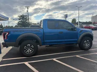Ford F-150 2018 4x4 Raptor 4 puertas SuperCab caja corta de 5.5 pies