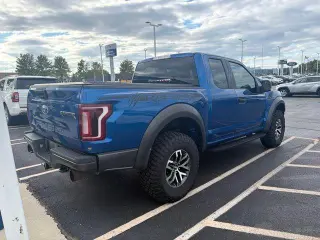 Ford F-150 2018 4x4 Raptor 4 puertas SuperCab caja corta de 5.5 pies