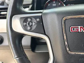GMC Yukon 2016 4x2 SLE SUV de 4 puertas
