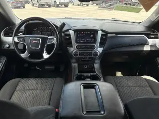 GMC Yukon 2016 4x2 SLE SUV de 4 puertas