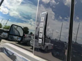 Ford F-150 2024 4x4 XLT 4 puertas SuperCrew caja de 6.5 pies