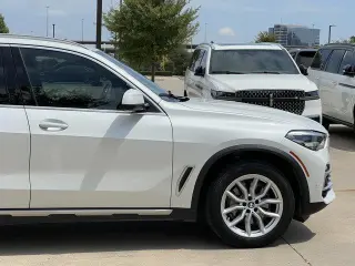 BMW X5 2019 AWD xDrive40i Vehículo de Actividad Deportiva de 4 puertas