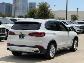 BMW X5 2019 AWD xDrive40i Vehículo de Actividad Deportiva de 4 puertas
