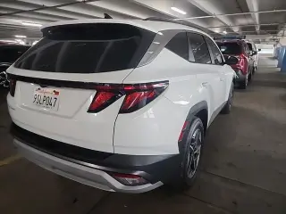 Hyundai TUCSON 2025 SEL SUV de 4 puertas