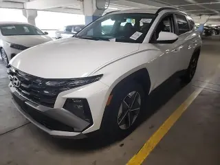 Hyundai TUCSON 2025 SEL SUV de 4 puertas