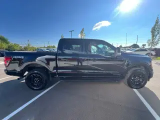Ford F-150 2024 4x4 XLT 4 puertas SuperCrew batea de 5.5 pies