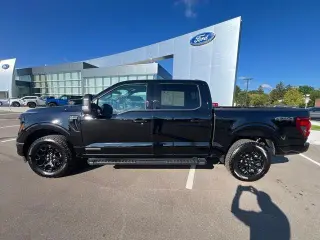 Ford F-150 2024 4x4 XLT 4 puertas SuperCrew batea de 5.5 pies
