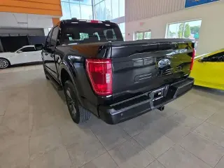 Ford F-150 2023 4x4 XLT 4 puertas SuperCrew caja corta de 5.5 pies