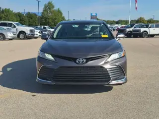 Toyota Camry 2021 AWD XLE Sedán de 4 puertas