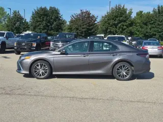 Toyota Camry 2021 AWD XLE Sedán de 4 puertas