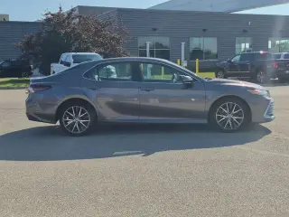 Toyota Camry 2021 AWD XLE Sedán de 4 puertas