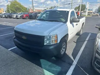 Chevrolet Silverado 1500 2013 4x2 Work Truck Cabina Regular 2 pzas Caja Corta de 6.5 pies