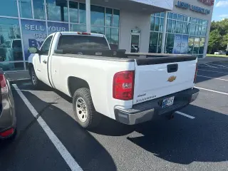 Chevrolet Silverado 1500 2013 4x2 Work Truck Cabina Regular 2 pzas Caja Corta de 6.5 pies