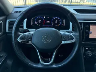 Volkswagen Atlas 2021 V6 SEL R-Line 4dr SUV (midyear release)