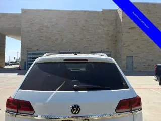 Volkswagen Atlas 2021 V6 SEL R-Line 4dr SUV (midyear release)