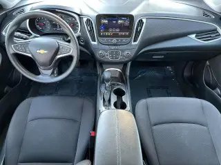 Chevrolet Malibu 2024 LT Sedán de 4 puertas con 1LT
