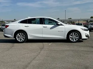 Chevrolet Malibu 2024 LT Sedán de 4 puertas con 1LT