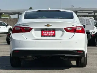 Chevrolet Malibu 2024 LT Sedán de 4 puertas con 1LT